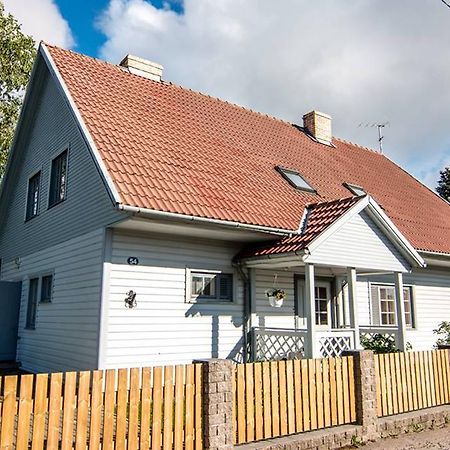 Manni Homestay Kuressaare Buitenkant foto
