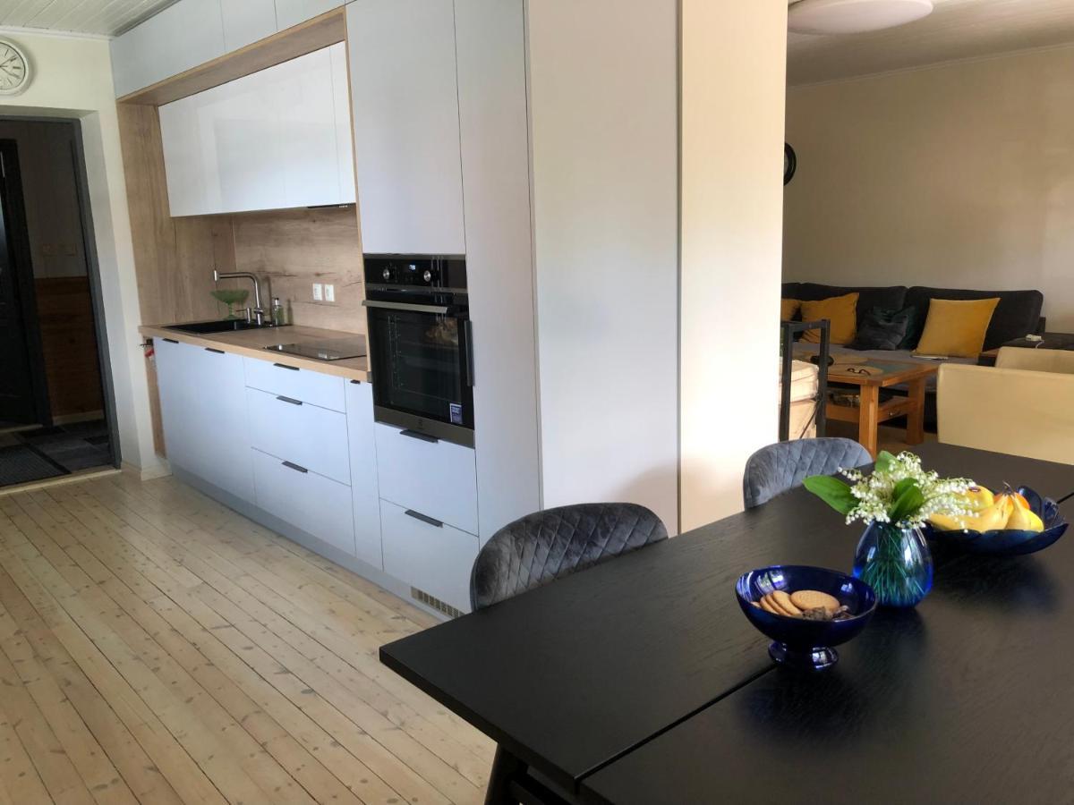 Manni Homestay Kuressaare Buitenkant foto