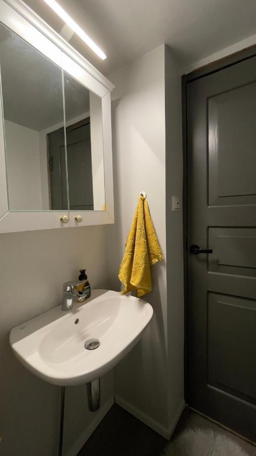 Manni Homestay Kuressaare Buitenkant foto