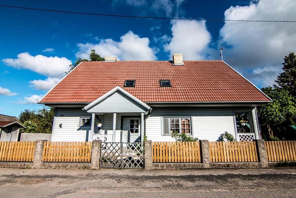 Manni Homestay Kuressaare Buitenkant foto